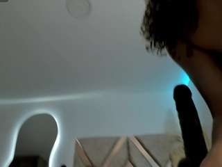 dana-curly Live Webcam on CamSoda