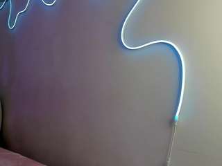 dana-curly Live Webcam on CamSoda