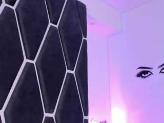 kendallcaam Live Webcam on CamSoda