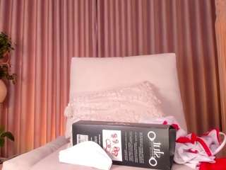 daphne-walton Live Webcam on CamSoda