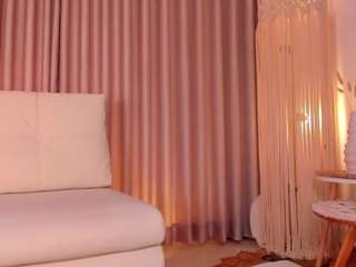  daphne-walton chat room