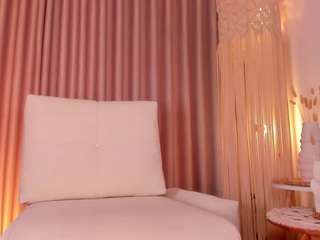 daphne-walton Live Webcam on CamSoda