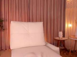 daphne-walton webcam