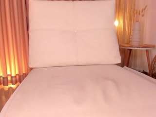 Live webcam model daphne-walton on Soda Cams