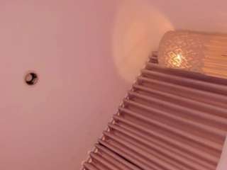 daphne-walton webcam