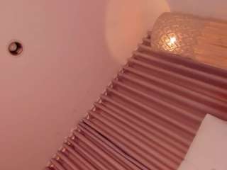 daphne-walton webcam