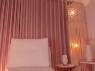 daphne-walton webcam