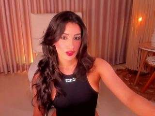 Live webcam model daphne-walton on Soda Cams