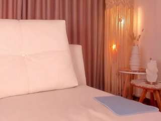 daphne-walton Live Webcam on CamSoda