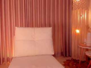 Daphne-walton's cam show statistics and live stream