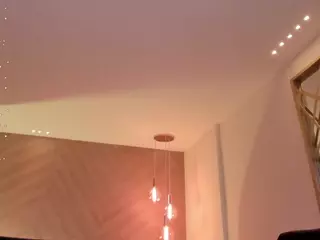 ellaclark's Live Sex Cam Show