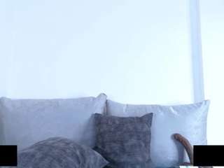 Live webcam model thayrasmith on Soda Cams