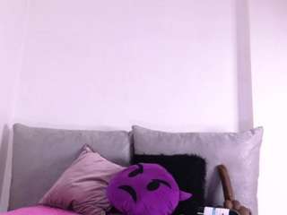 thayrasmith webcam model