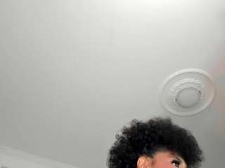 apotheosiss's CamSoda show and profile