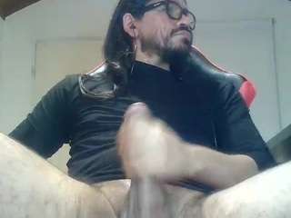 kiltro27 from CamSoda is Freechat