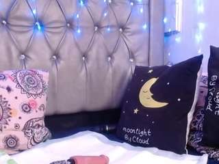 lila-gummy webcam