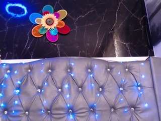 lila-gummy webcam