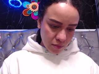 lila-gummy webcam