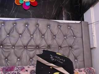 lila-gummy Live Webcam on CamSoda