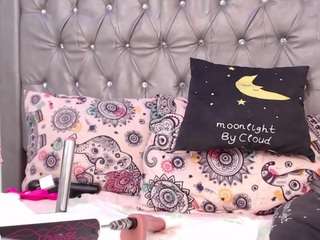 lila-gummy live cam profile