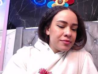 lila-gummy
