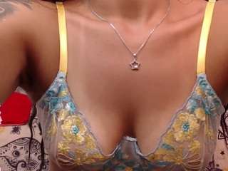 Live cam show with lila-gummy