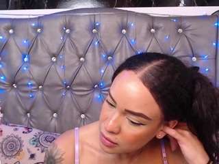 lila-gummy live webcam show