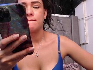 Live cam show with lila-gummy