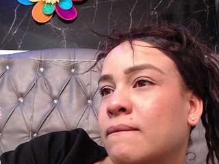 lila-gummy