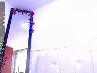 lila-gummy's Live Sex Cam Show