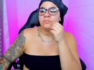 sharoonhills's Live Sex Cam Show