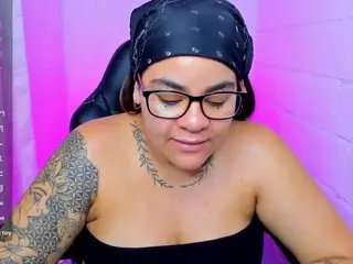 sharoonhills's Live Sex Cam Show