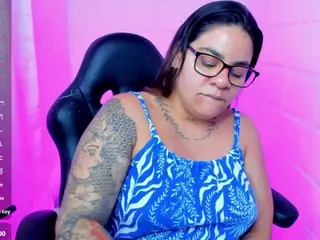 sharoonhills's Live Sex Cam Show