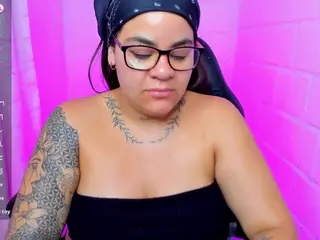 sharoonhills's Live Sex Cam Show