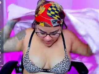 sharoonhills's Live Sex Cam Show