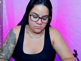 sharoonhills's Live Sex Cam Show