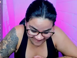 sharoonhills's Live Sex Cam Show