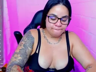 sharoonhills's Live Sex Cam Show