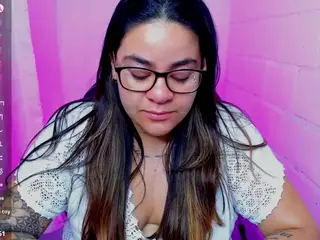 sharoonhills's Live Sex Cam Show