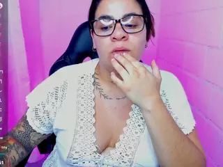 sharoonhills's Live Sex Cam Show