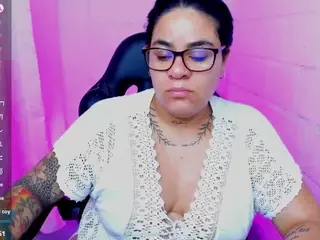 sharoonhills's Live Sex Cam Show