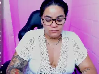 sharoonhills's Live Sex Cam Show