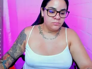 sharoonhills's Live Sex Cam Show