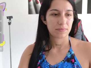 Este modelo está ao vivo agora. tammyandradee