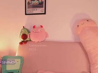 le modèle tammara1 est en webcam porno dans un show sur le site camsoda, il possède les tags suivants: ahegao,spank,naked,anal,oil,orgasm,pussy,sexy,shaved-pussy,strip,lovense,striptease,swallow,tattoos,tease,teen-18,toys,twerk,young-adult,lush