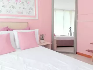Agatha Angel's Live Sex Cam Show
