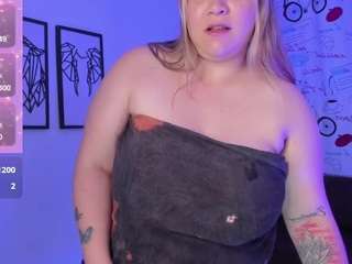 rubyhot277's CamSoda show and profile