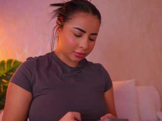 emilybell Live Webcam on CamSoda