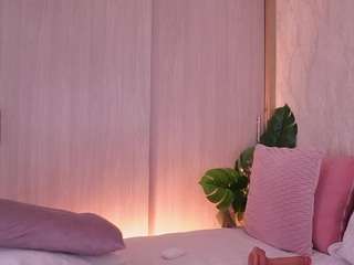 emilybell Live Webcam on CamSoda