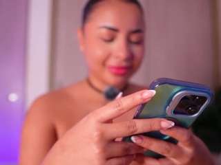 Live webcam model emilybell on Soda Cams